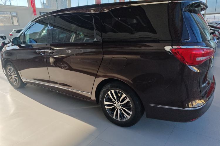 Used Buick GL8 2018 ES 28T Flagship Model China VI Standard Exterior 3