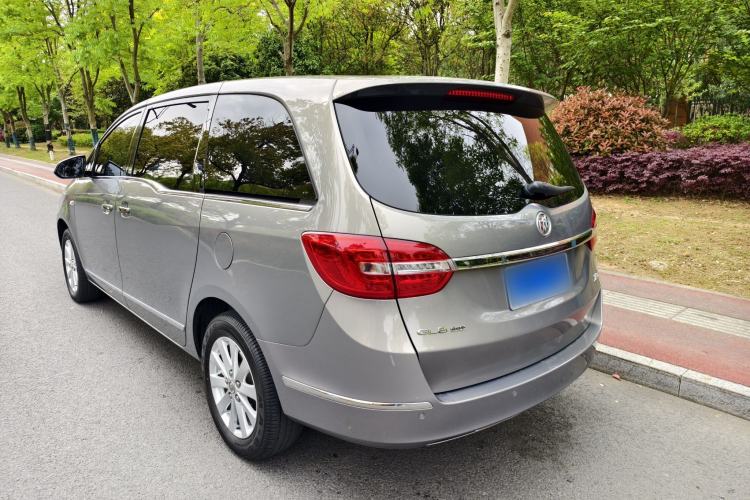 Used Buick GL8 2018 28T Luxury Model China VI Standard Exterior 3