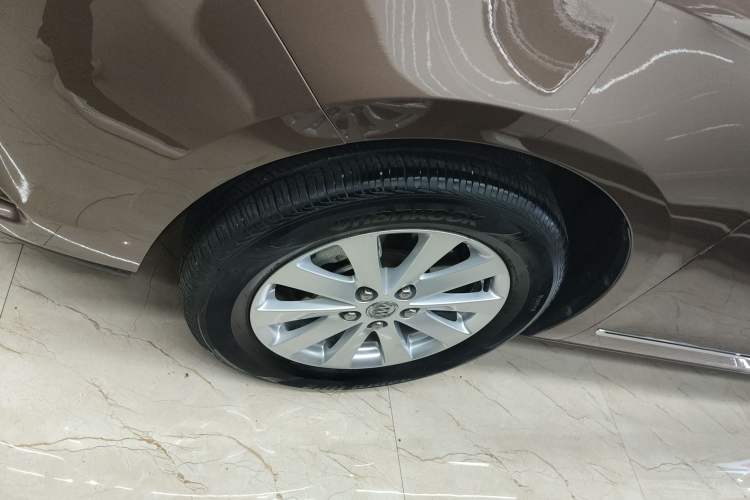 Used Buick GL8 2018 28T Prestige Version China VI Standard Exterior 4