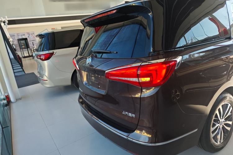 Used Buick GL8 2018 ES 28T Flagship Model China VI Standard Exterior 4