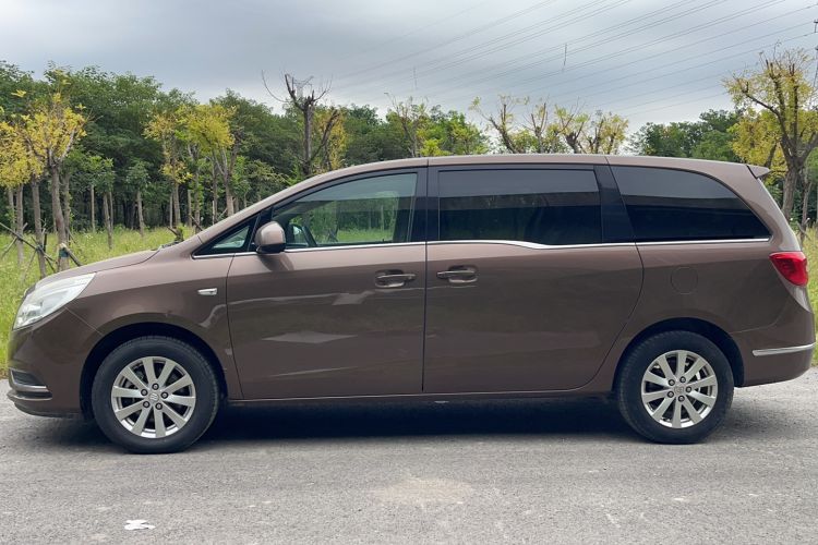 Used Buick GL8 2018 28T Comfort Model China VI Standard Exterior 5