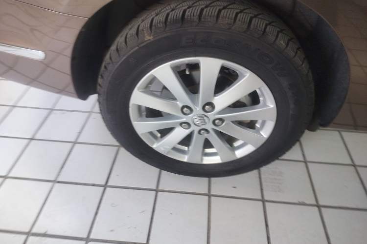 Used Buick GL8 2018 28T Prestige Version China VI Standard Exterior 5