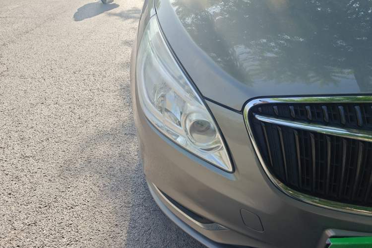 Used Buick GL8 2018 28T Comfort Model China VI Standard Exterior 6