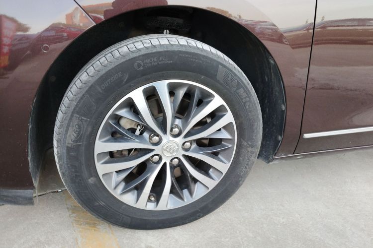 Used Buick GL8 2018 ES 28T Flagship Model China VI Standard Exterior 7