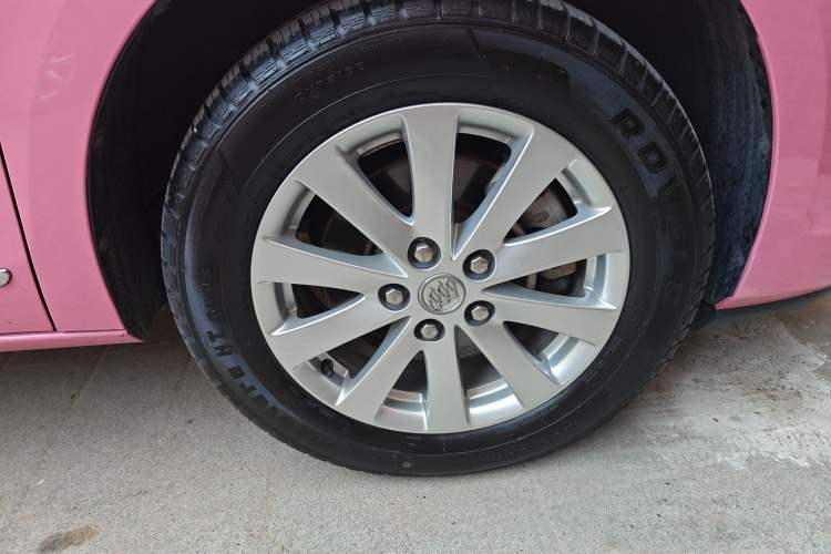 Used Buick GL8 2018 28T Luxury Model China VI Standard Exterior 7