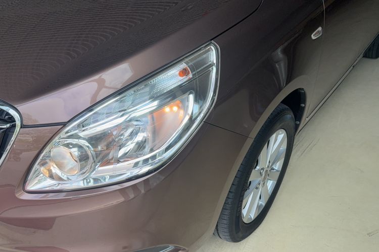 Used Buick GL8 2018 28T Luxury Model China VI Standard Exterior 7