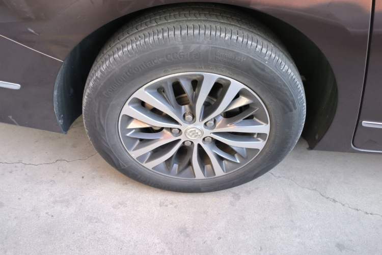 Used Buick GL8 2018 ES 28T Flagship Model China VI Standard Exterior 8
