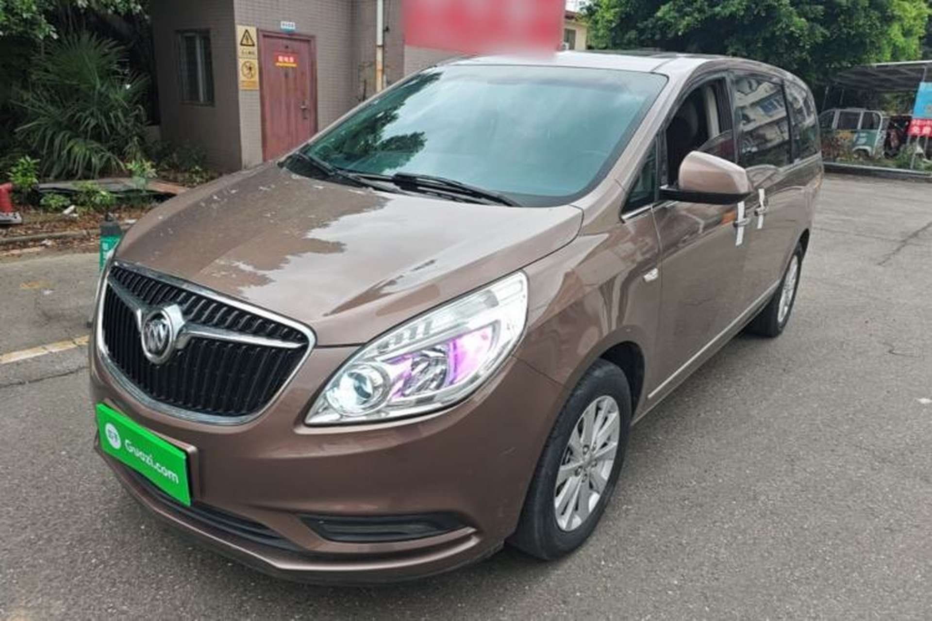 Used Buick GL8 2018 28T Luxury Model China VI Standard Front Left 45 Deg