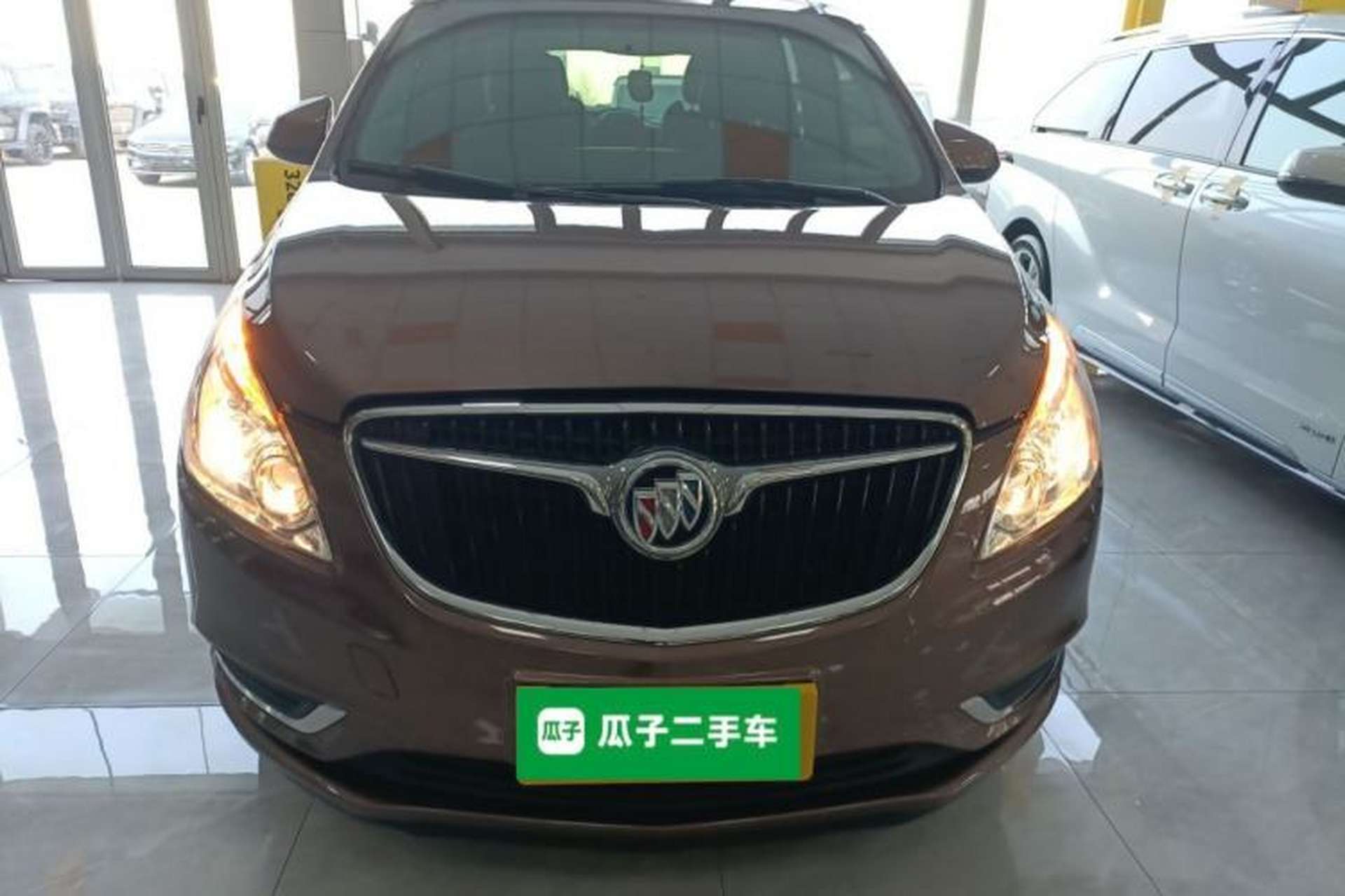 Used Buick GL8 2018 28T Luxury Model China VI Standard Front