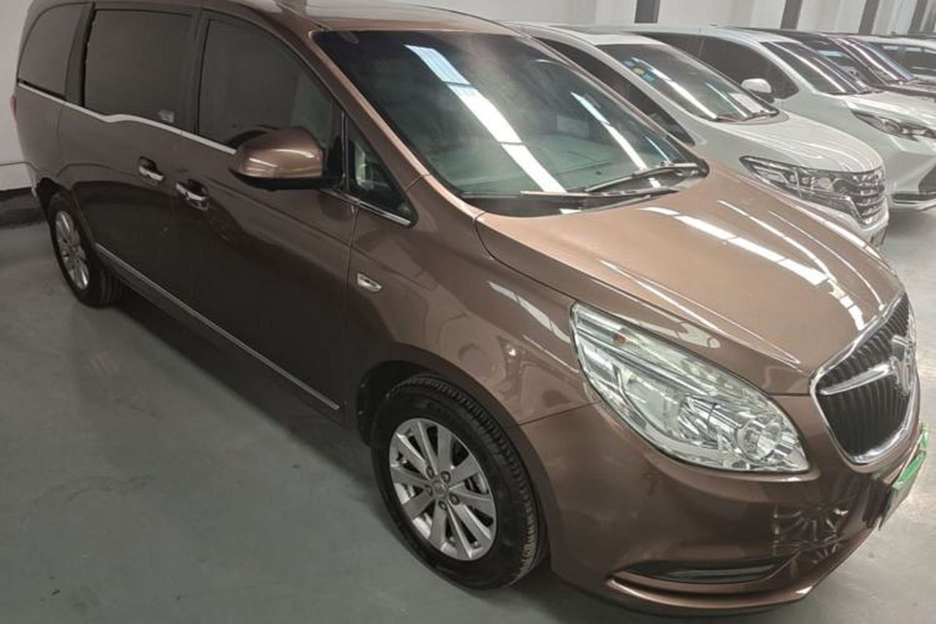 Used Buick GL8 2018 28T Prestige Version China VI Standard Front Right 45 Deg