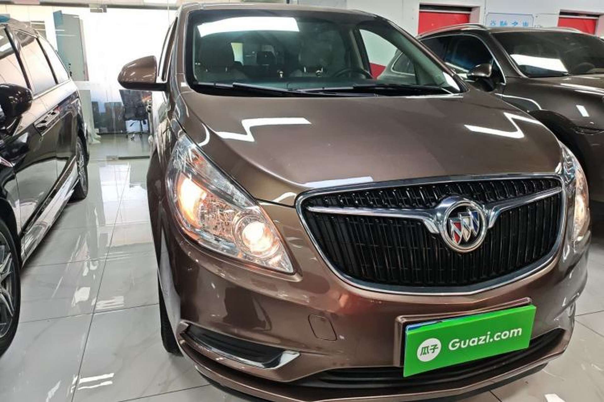 Used Buick GL8 2018 28T Luxury Model China VI Standard Front