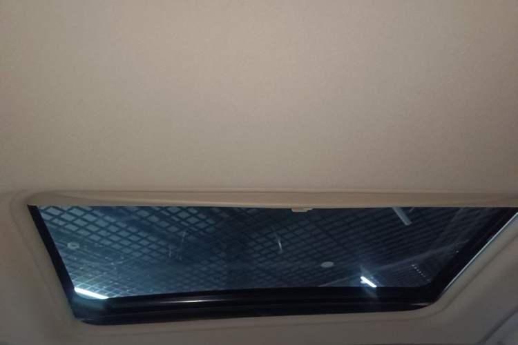 Used Buick GL8 2018 28T Prestige Version China VI Standard Headliner