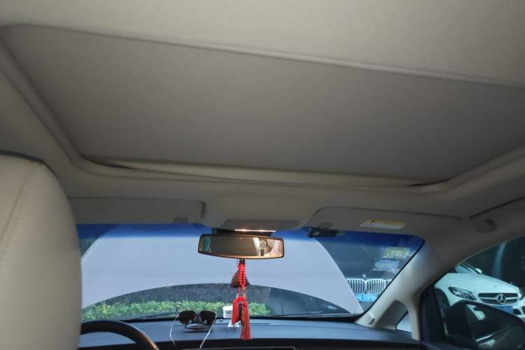 Used Buick GL8 2018 28T Prestige Version China VI Standard Headliner