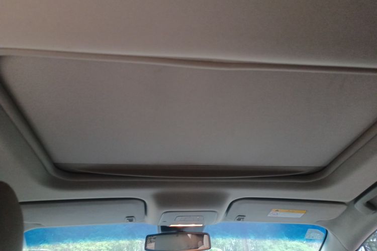 Used Buick GL8 2018 28T Luxury Model China VI Standard Headliner