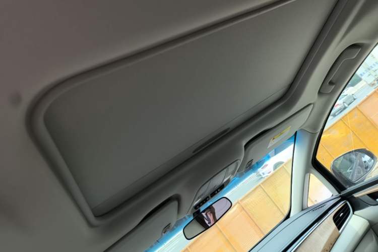 Used Buick GL8 2018 ES 28T Comfort Model China VI Standard Headliner