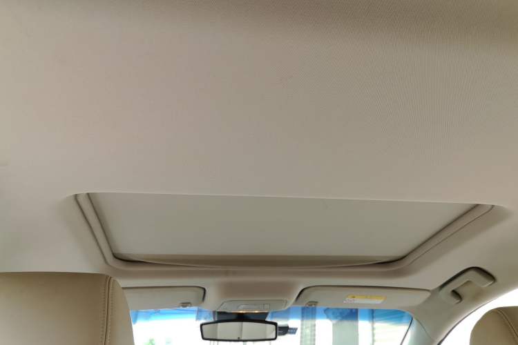 Used Buick GL8 2018 28T Prestige Version China VI Standard Headliner