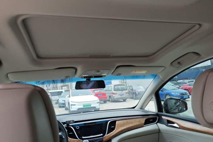 Used Buick GL8 2018 ES 28T Comfort Model China VI Standard Headliner