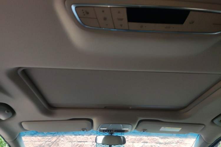 Used Buick GL8 2018 ES 28T Premium Model China VI Standard Headliner
