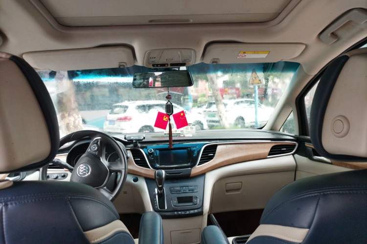 Used Buick GL8 2018 ES 28T Comfort Model China VI Standard Headliner