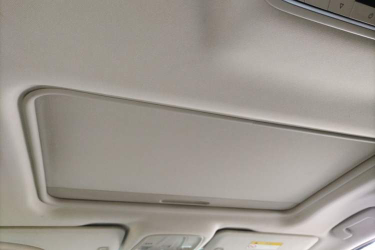 Used Buick GL8 2018 ES 28T Comfort Model China VI Standard Headliner