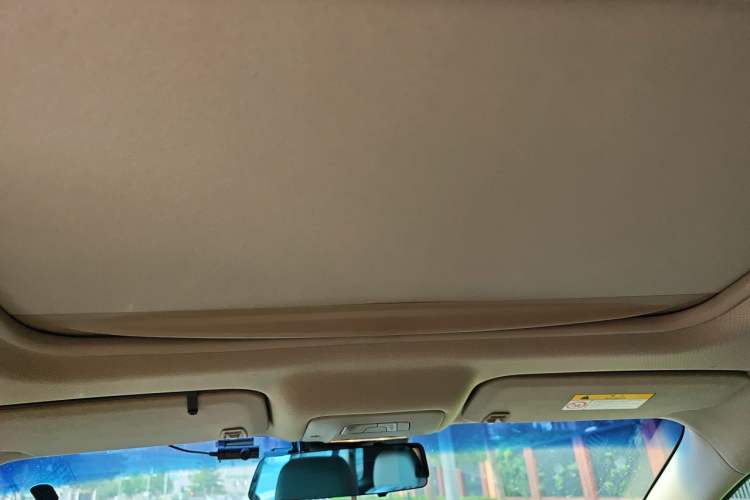 Used Buick GL8 2018 28T Luxury Model China VI Standard Headliner