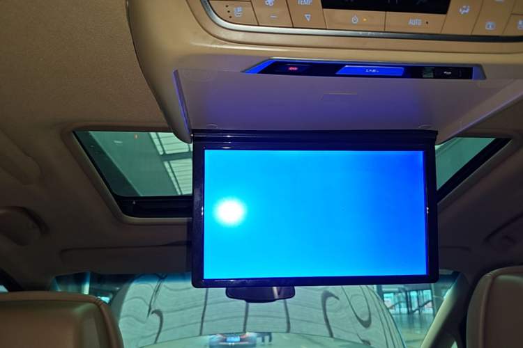 Used Buick GL8 2018 ES 28T Luxury Model China VI Standard Headliner
