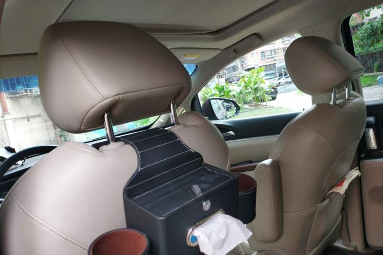 Used Buick GL8 2018 28T Luxury Model China VI Standard Headliner