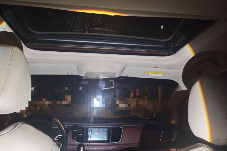 Used Buick GL8 2018 28T Luxury Model China VI Standard Headliner
