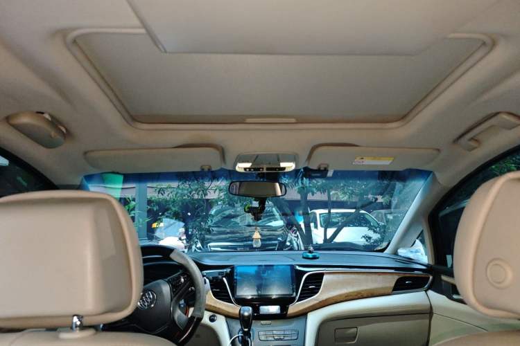 Used Buick GL8 2018 ES 28T Comfort Model China VI Standard Headliner