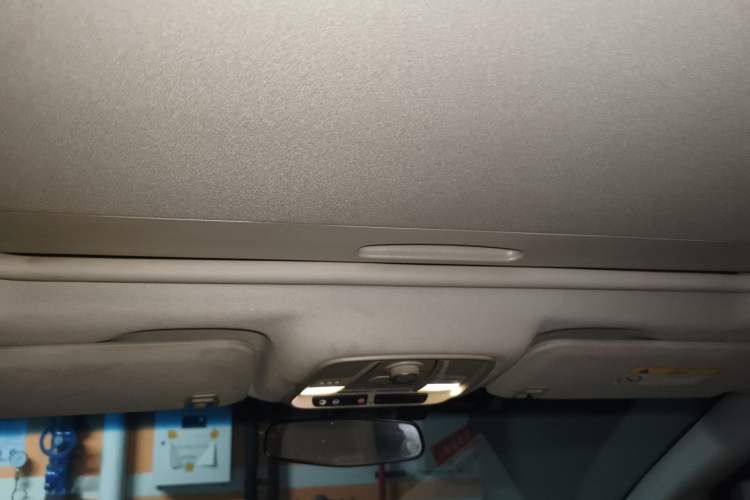 Used Buick GL8 2018 ES 28T Comfort Model China VI Standard Headliner