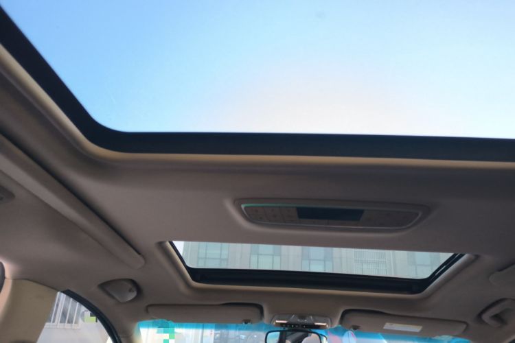 Used Buick GL8 2018 ES 28T Flagship Model China VI Standard Headliner