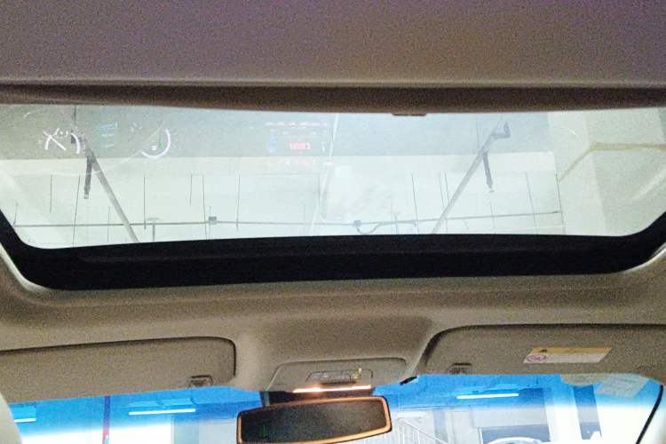 Used Buick GL8 2018 28T Luxury Model China VI Standard Headliner