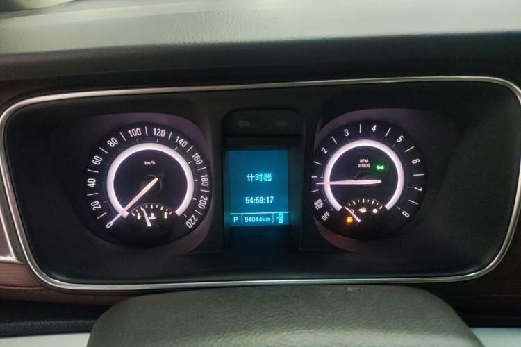 Used Buick GL8 2018 28T Luxury Model China VI Standard Instrument Cluster