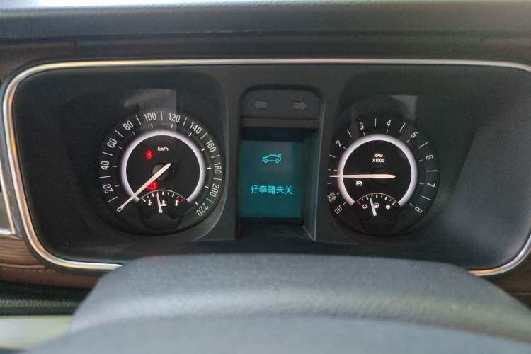 Used Buick GL8 2018 28T Comfort Model China VI Standard Instrument Cluster