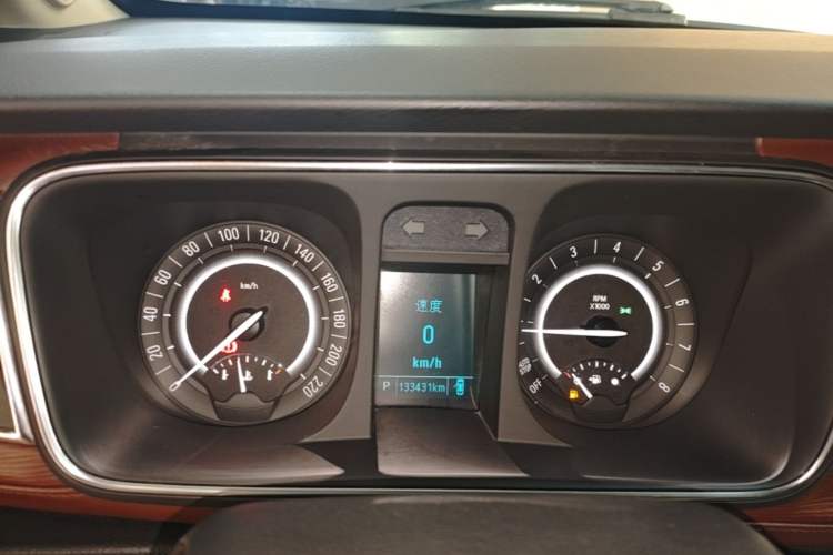 Used Buick GL8 2018 28T Luxury Model China VI Standard Instrument Cluster