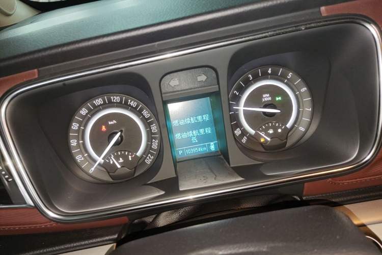 Used Buick GL8 2018 28T Comfort Model China VI Standard Instrument Cluster