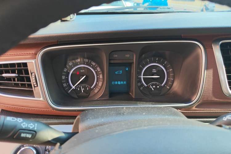 Used Buick GL8 2018 28T Luxury Model China VI Standard Instrument Cluster