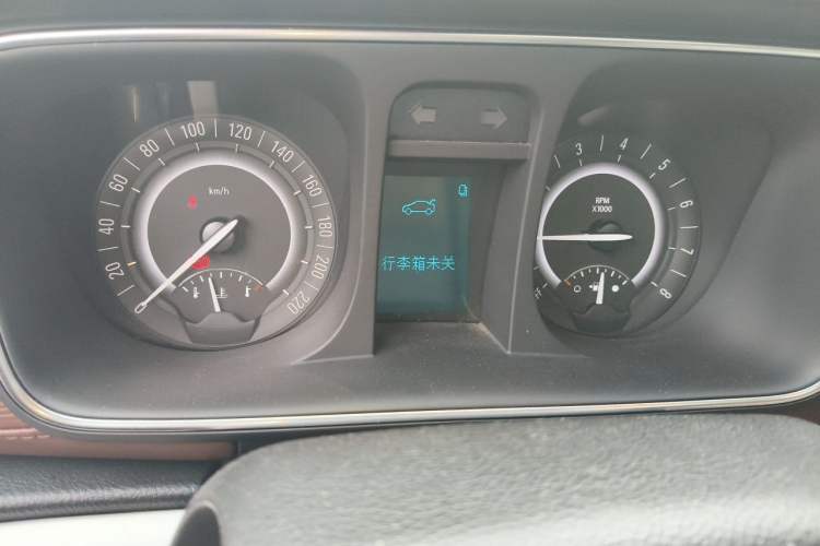 Used Buick GL8 2018 28T Prestige Version China VI Standard Instrument Cluster