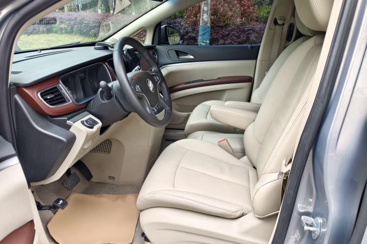 Used Buick GL8 2018 28T Luxury Model China VI Standard Interior 1