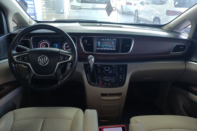 Used Buick GL8 2018 28T Luxury Model China VI Standard Interior 2