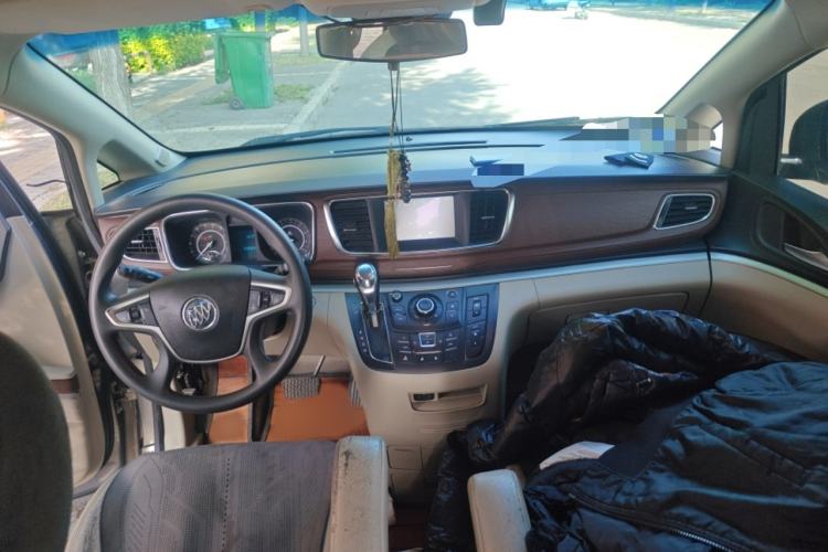 Used Buick GL8 2018 28T Comfort Model China VI Standard Interior 2