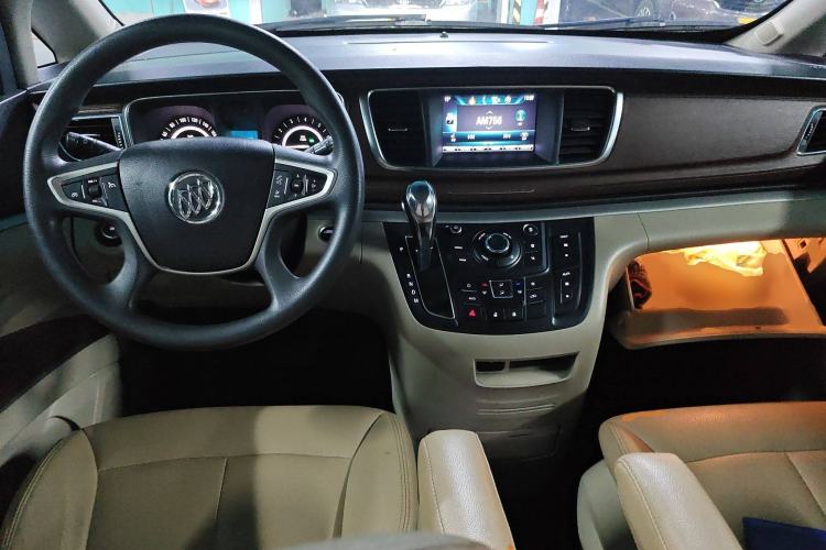 Used Buick GL8 2018 28T Comfort Model China VI Standard Interior 2
