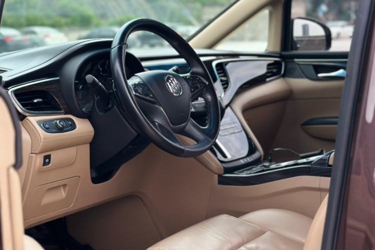 Used Buick GL8 2018 ES 28T Luxury Model China VI Standard Interior 2