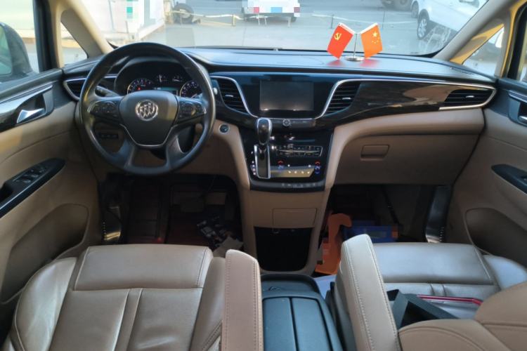 Used Buick GL8 2018 ES 28T Flagship Model China VI Standard Interior 2