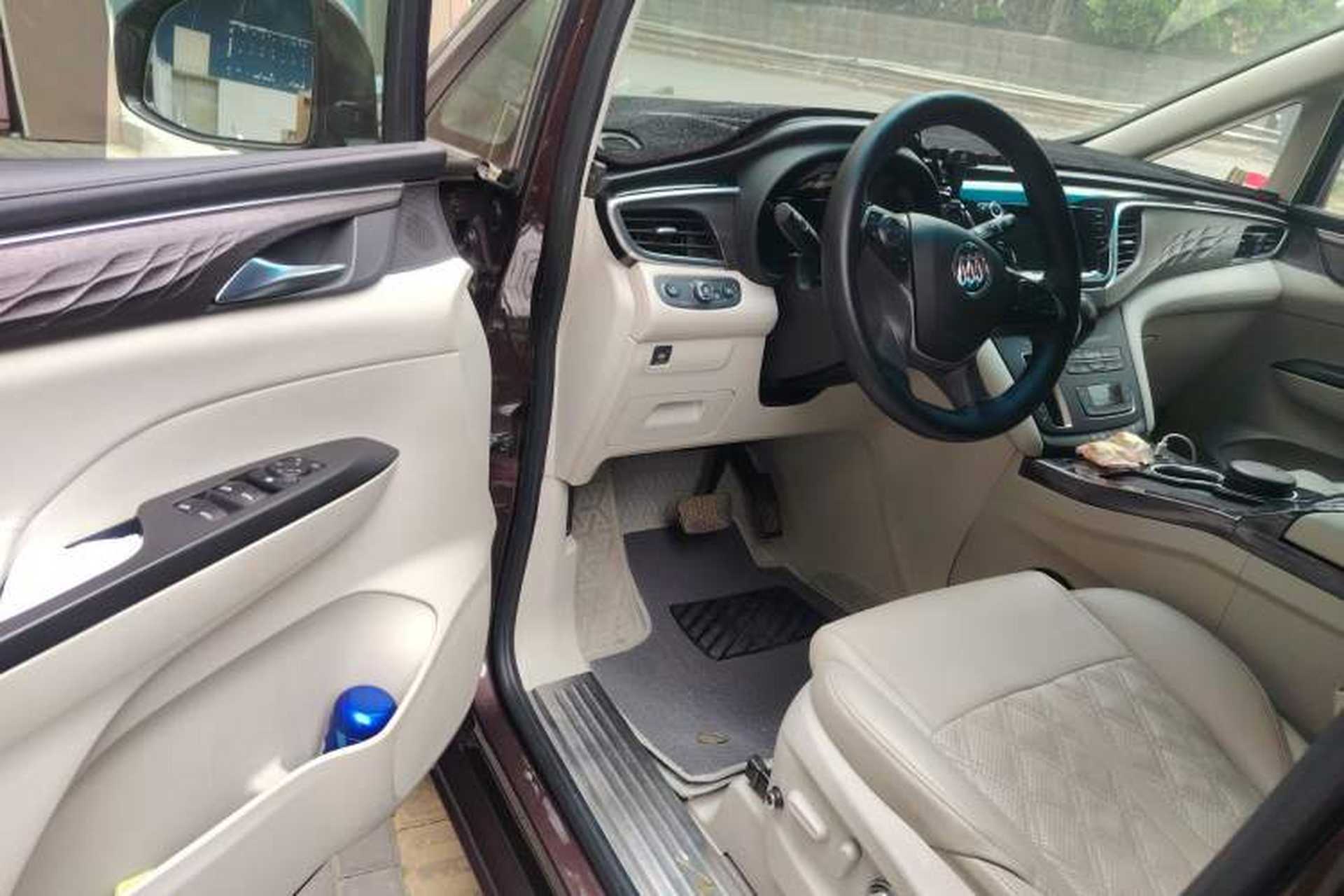Used Buick GL8 2018 ES 28T Comfort Model China VI Standard Interior 3