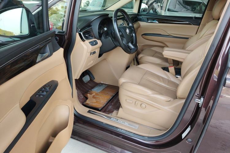 Used Buick GL8 2018 ES 28T Flagship Model China VI Standard Interior 3