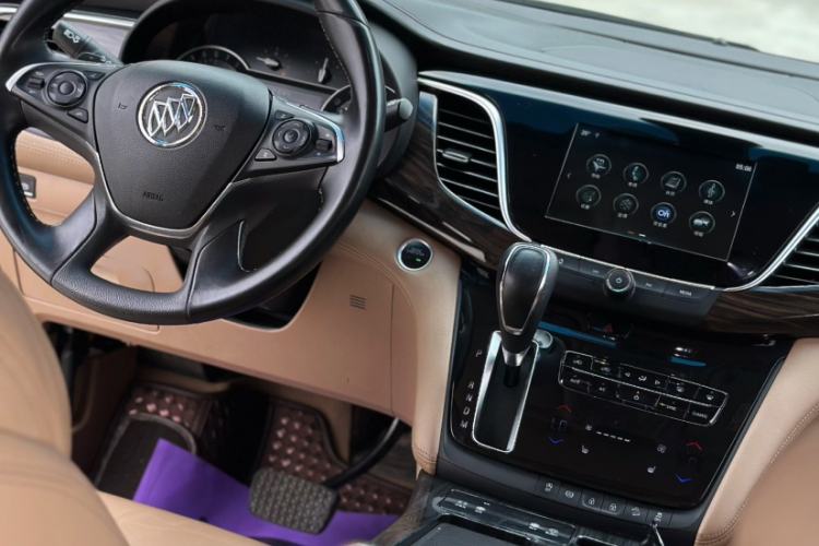 Used Buick GL8 2018 ES 28T Luxury Model China VI Standard Interior 7