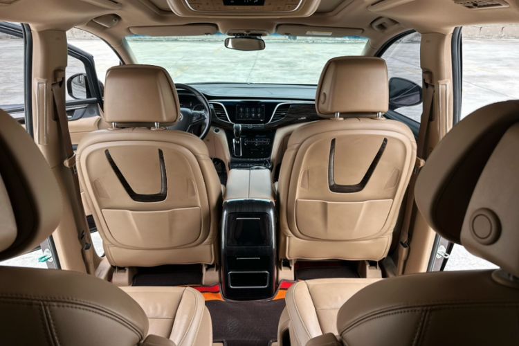 Used Buick GL8 2018 ES 28T Luxury Model China VI Standard Interior 8