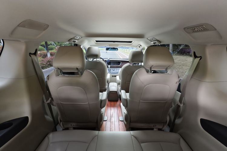 Used Buick GL8 2018 28T Luxury Model China VI Standard Interior 8