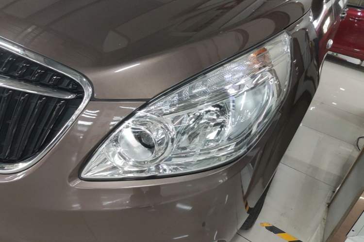 Used Buick GL8 2018 28T Comfort Model China VI Standard Left Front Headlight